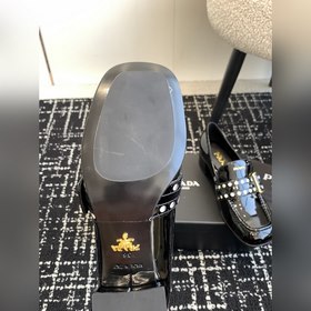 Покупка по доверенности  Prada 25ss Ранневесенняя новинка Класси