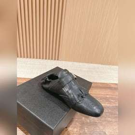 Ретро туфли с бахромой от Prada Популярная модель! Модель с подиу