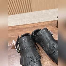 Ретро туфли с бахромой от Prada Популярная модель! Модель с подиу