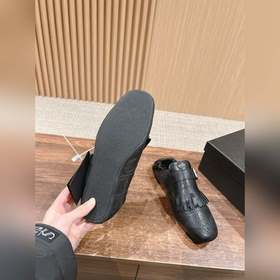 Ретро туфли с бахромой от Prada Популярная модель! Модель с подиу