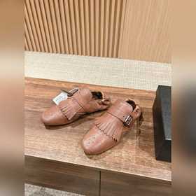 Ретро туфли с бахромой от Prada Популярная модель! Модель с подиу