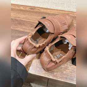 Ретро туфли с бахромой от Prada Популярная модель! Модель с подиу