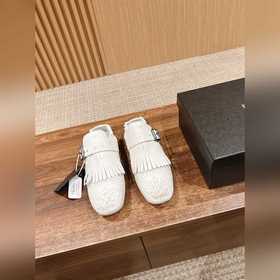 Ретро туфли с бахромой от Prada Популярная модель! Модель с подиу