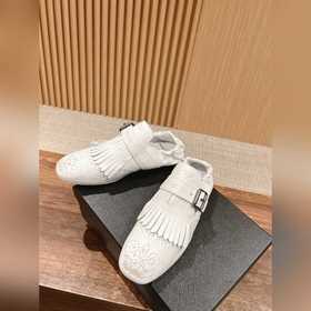 Ретро туфли с бахромой от Prada Популярная модель! Модель с подиу