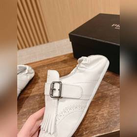 Ретро туфли с бахромой от Prada Популярная модель! Модель с подиу