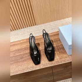 Prada весна-лето новые лакированные туфли на каблуке Оригинальная