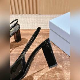 Prada весна-лето новые лакированные туфли на каблуке Оригинальная