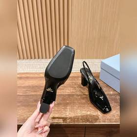 Prada весна-лето новые лакированные туфли на каблуке Оригинальная