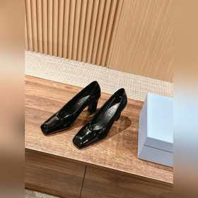 Prada весна-лето новые лакированные туфли на каблуке Оригинальная
