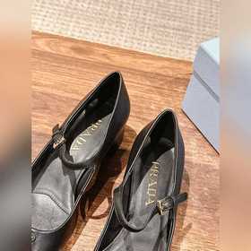 Новая модель женских туфель Prada из кожи Nappa Оригинальная мягк