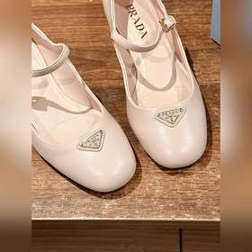 Новая модель женских туфель Prada из кожи Nappa Оригинальная мягк