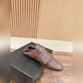 Ретро туфли с бахромой от Prada Популярная модель! Модель с подиу
