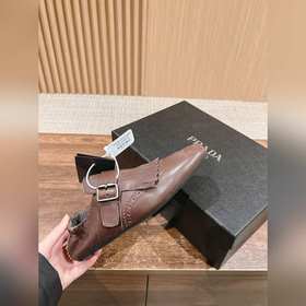 Ретро туфли с бахромой от Prada Популярная модель! Модель с подиу
