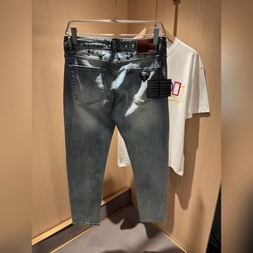 PRA*DA Prada весна-лето 2025, новые модели в продаже! Джинсы высо