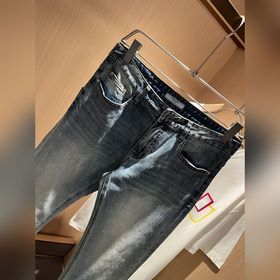 PRA*DA Prada весна-лето 2025, новые модели в продаже! Джинсы высо