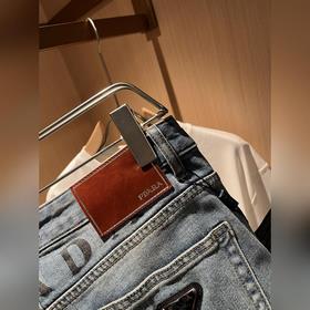 PRA*DA Prada весна-лето 2025, новые модели в продаже! Джинсы высо