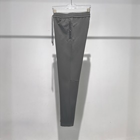 Новая коллекция PRADA весна-лето 2025, доступна в магазинах. Модн