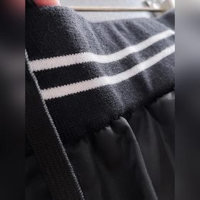 25SS Prada Шорты из ткани с жемчужным узором Эти шорты в стиле «б