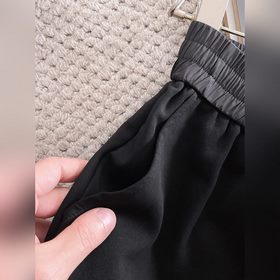 25SS Prada Шорты из ткани с жемчужным узором Эти шорты в стиле ба