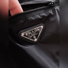 25SS Prada Шорты из ткани с жемчужным узором Эти шорты в стиле ба
