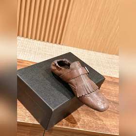 Prada Подиумная модель ретро туфли с бахромой, с ремешком и полуо