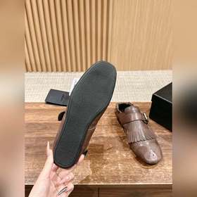 Prada Подиумная модель ретро туфли с бахромой, с ремешком и полуо