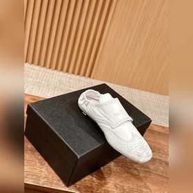 Prada Подиумная модель ретро туфли с бахромой, с ремешком и полуо