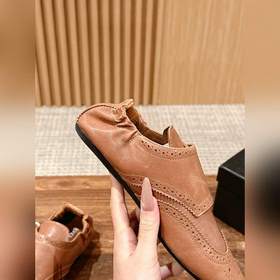 Prada Подиумная модель ретро туфли с бахромой, с ремешком и полуо