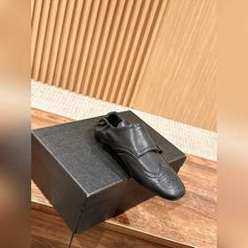 Prada Подиумная модель ретро туфли с бахромой, с ремешком и полуо
