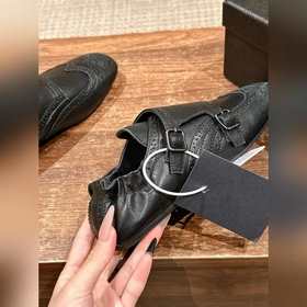 Prada Подиумная модель ретро туфли с бахромой, с ремешком и полуо