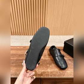 Prada Подиумная модель ретро туфли с бахромой, с ремешком и полуо