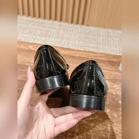 Весенне-летние туфли Prada из морщинистой кожи создают непринужде