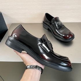 Код： YS004455 Prada Новые мужские лоферы с одним ремешком в налич