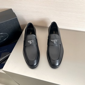 Prada Новая серия мужских кожаных лофей Saffiano Импортная теляч