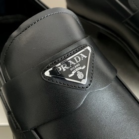 Prada Новая серия мужских кожаных лофей Saffiano Импортная теляч