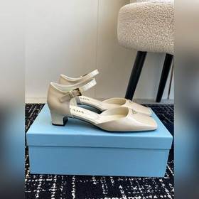 Услуги покупке товаров  PRADA 25ss Весна-Лето Новая модель Туфли