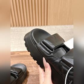 Prada Сандалии на толстой подошве с двумя ремешками на липучках С