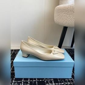 Услуги покупке товаров  PRADA 25ss Весна-Лето Новая модель Туфли