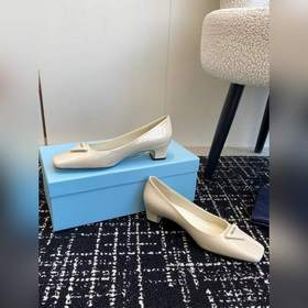 Услуги покупке товаров  PRADA 25ss Весна-Лето Новая модель Туфли