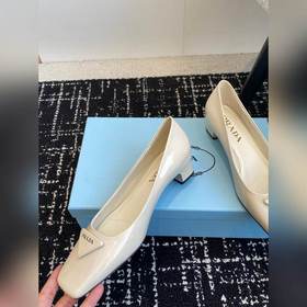 Услуги покупке товаров  PRADA 25ss Весна-Лето Новая модель Туфли