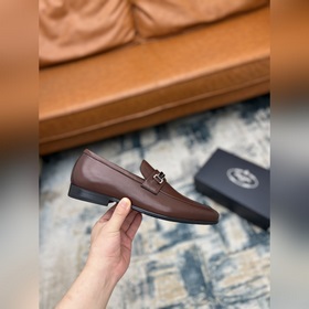 PRADA ~ Размер： 38-45 Новые высококачественные мужские кожаные т