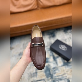 PRADA ~ Размер： 38-45 Новые высококачественные мужские кожаные т