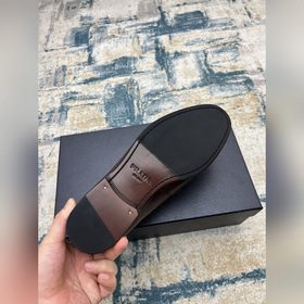 PRADA ~ Размер： 38-45 Новые высококачественные мужские кожаные т