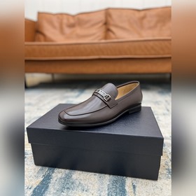 PRADA ~ Размер： 38-45 Новые высококачественные мужские кожаные т