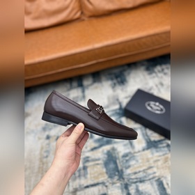 PRADA ~ Размер： 38-45 Новые высококачественные мужские кожаные т