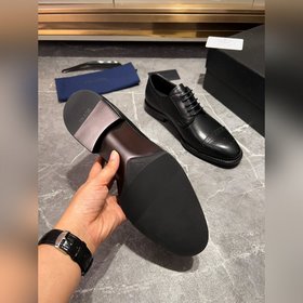 Мужские кожаные туфли PRADA, импортный товар, материал： кожа высш