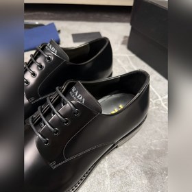 Мужские кожаные туфли PRADA, импортный товар, материал： кожа высш