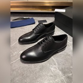 Мужские кожаные туфли PRADA, импортный товар, материал： кожа высш
