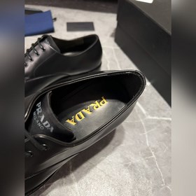 Мужские кожаные туфли PRADA, импортный товар, материал： кожа высш