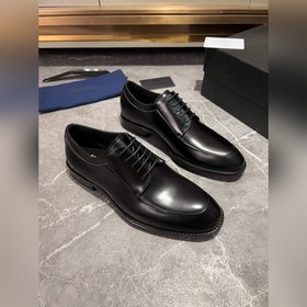 Мужские кожаные туфли PRADA, импортный товар, материал： кожа высш